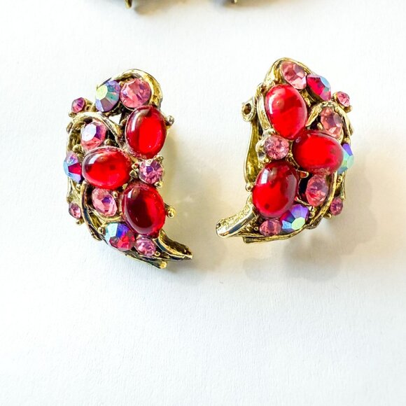 Weiss Butterfly Gold Tone Pink Rhinestones Red Cabochon Brooch & Clip-On Earring - Picture 4 of 8